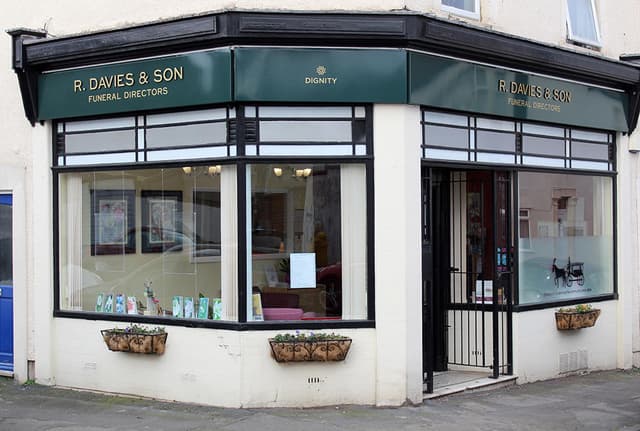R. Davies & Son Funeral Directors in Bedminster